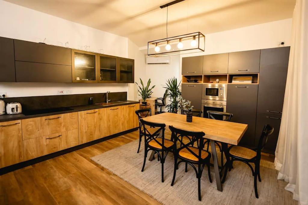 Apartament Luxurious & Stylish Penthouse With Private Pool Msida Zewnętrze zdjęcie