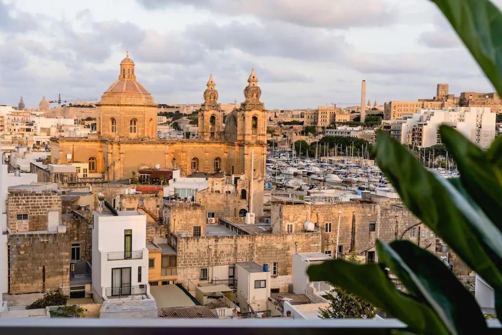 Apartament Luxurious & Stylish Penthouse With Private Pool Msida Zewnętrze zdjęcie